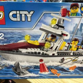 全新 Lego 60147 City Fishing Boat 漁船