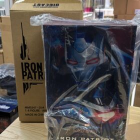 Hottoys MMS547 Iron Patriot Avengers Endgame War Machine