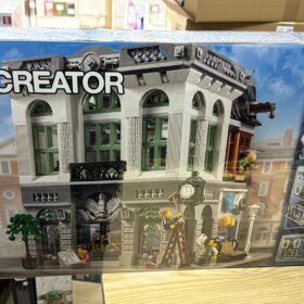 Lego 10251 Brick Bank Creator Modular Building