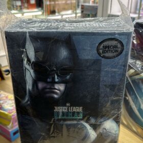 Hottoys MMS432 SP Justice League Batman Tactical Batsuit Version