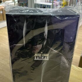 Hottoys MMS456 DX Justice League JL Batman