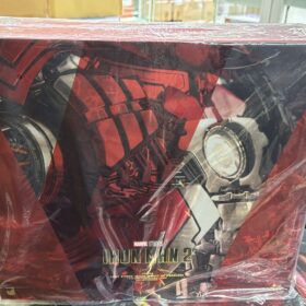 Hottoys MMS600 DX Deluxe Version Tony Stark Iron Man 2 Mark V Suit Up