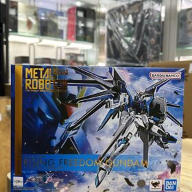 Bandai Metal Robot Rising Freedom Gundam