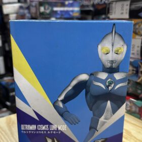 Bandai Ultra Act Ultraact Ultraman Cosmos Luna mode