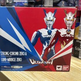 Bandai Ultra Act Ultraact Ultraman Strong Corona Zero Luna