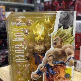 Bandai S.H.Figuarts Shf Son Goku Legendary Super Saiyan Dragon Ball Dragonball Z