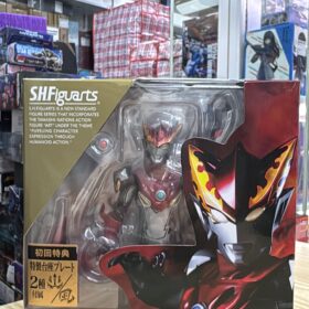 Bandai S.H.Figuarts Shf Ultraman Rosso Flame