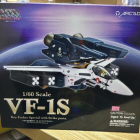 Arcadia 1/60 Macross VF-1S Roy Focker Special With Strike Parts