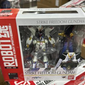 Bandai Robot Spirits 072 ZGMF-X20A Strike Freedom Gundam